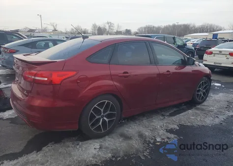 2015 Ford Focus Se z USA, uszkodzony, nr VIN 1FADP3F2XFL251046
